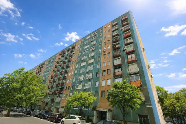 Eladó panellakás, Budapest, III. kerület 1+2 szoba 57 m² 63.9 M Ft