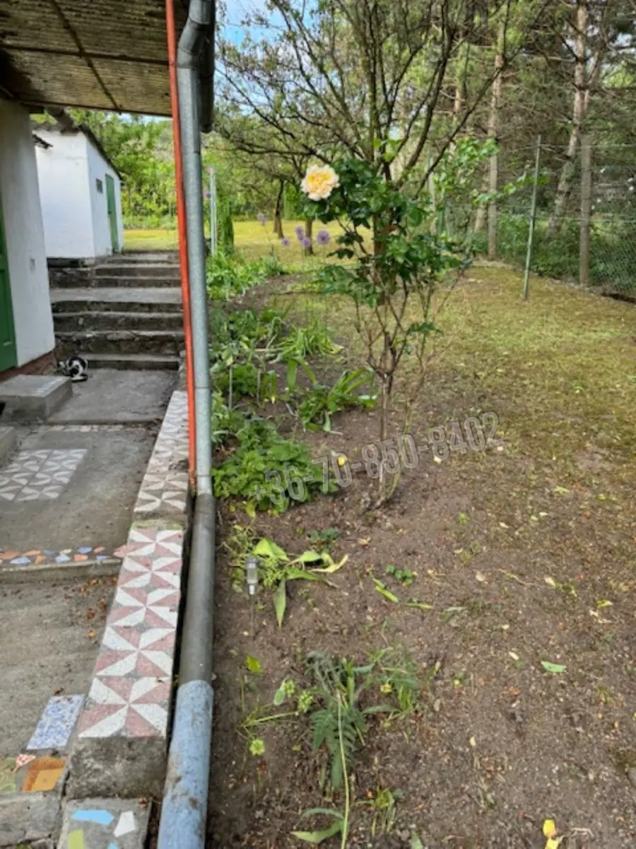 eladó  Üdülő, Páty